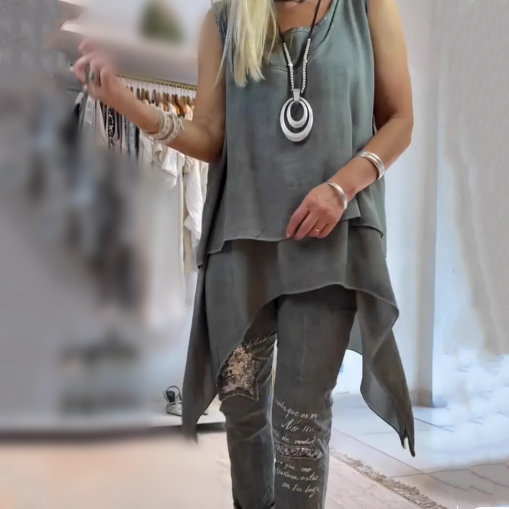 ROSANNA - SLEEVELESS BLOUSE AND PATTERNED PANTS